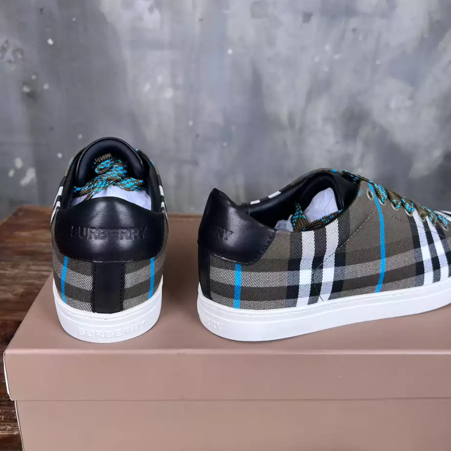 BURBERRY CHECK AND LEATHER SNEAKERS – BBR074