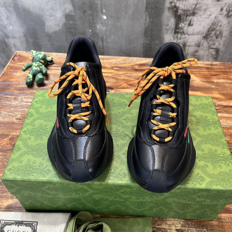 GUCCI RUN SIDE-STRIPE SNEAKERS – GCC095