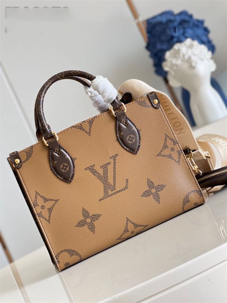 LOUIS VUITTON ONTHEGO PM MONOGRAM CANVAS – LW063