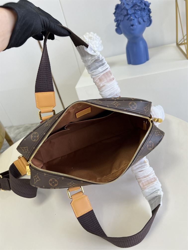 LOUIS VUITTON SAC BOSPHORE MONOGRAM CANVAS MESSENGER BAG IN BROWN – LVB001