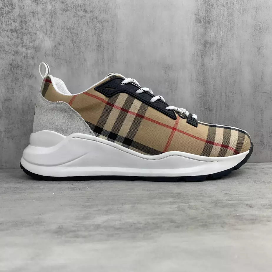 BURBERRY PLATFORM SNEAKERS – BBR061