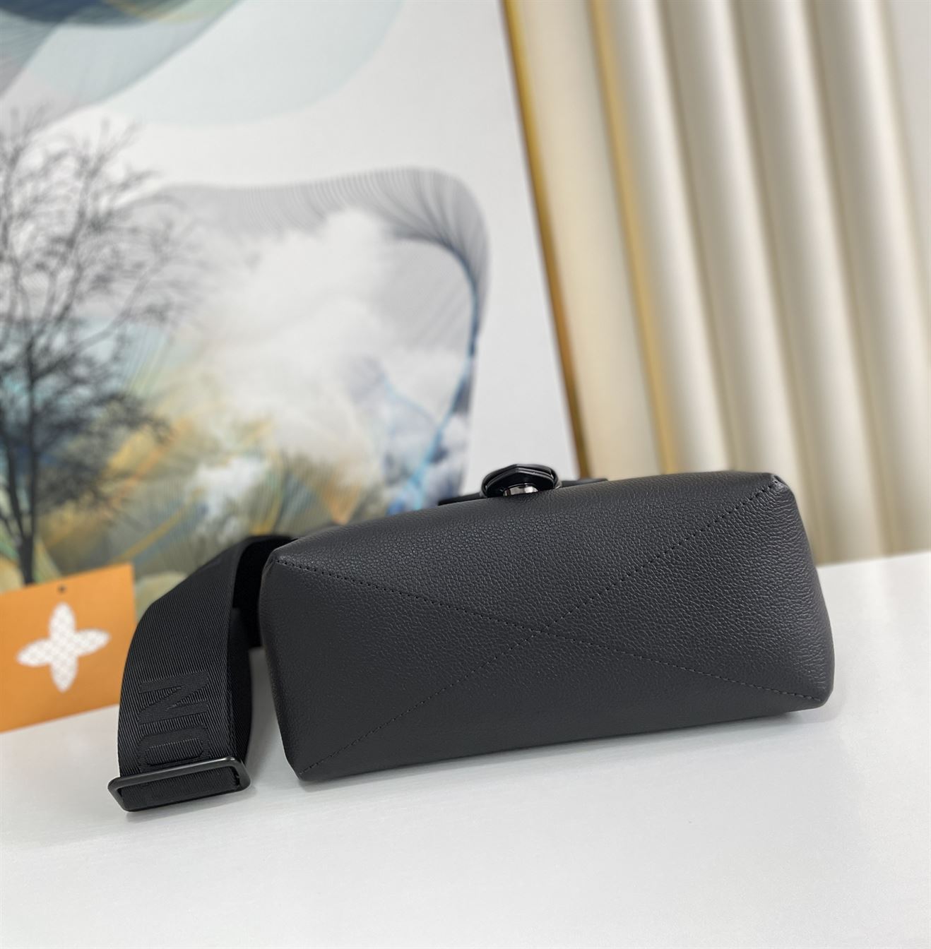 LOUIS VUITTON SAUMUR MESSENGER MONOGRAM ECLIPSE CANVAS – LVB067