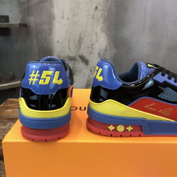 LOUIS VUITTON TRAINER SNEAKERS IN NAVY BLUE PATENT CANVAS – LVS034