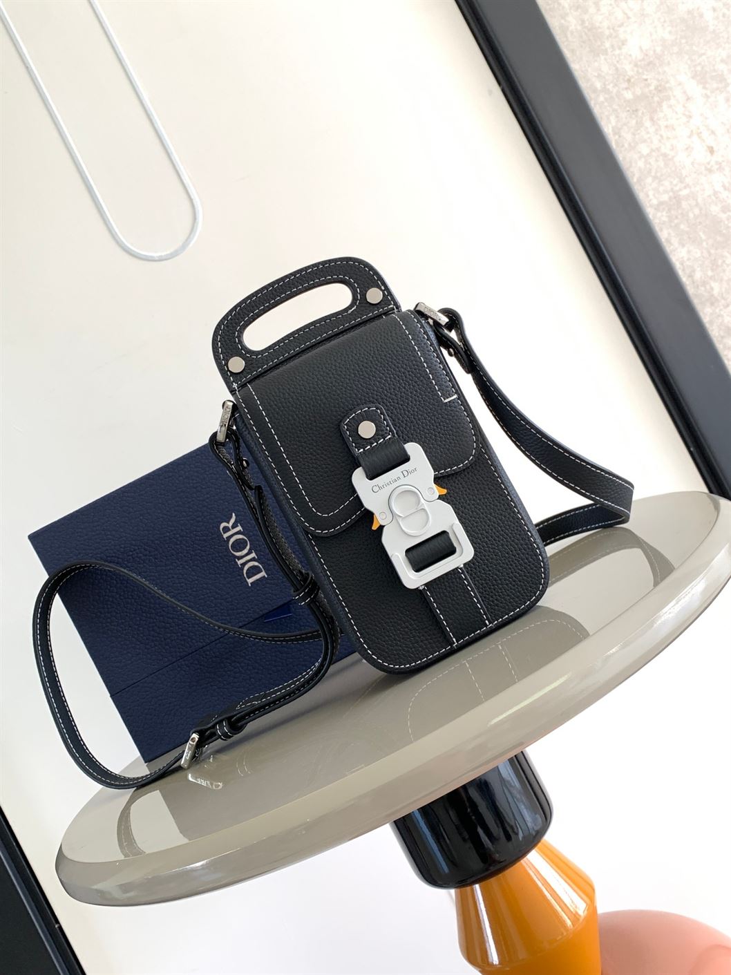 DIOR SADDLE VERTICAL POUCH WITH STRAP – DIO049