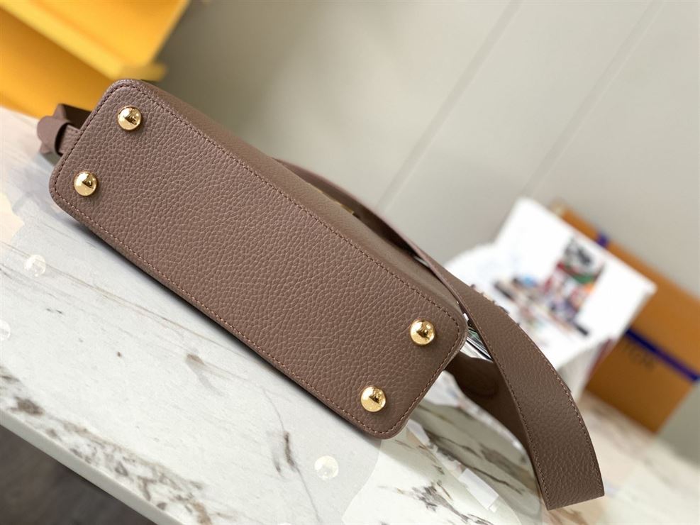 LOUIS VUITTON CAPUCINES BB Brown – LW051