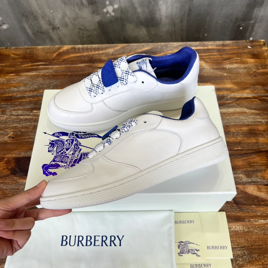 BURBERRY LEATHER TERRACE SNEAKERS – BBR086