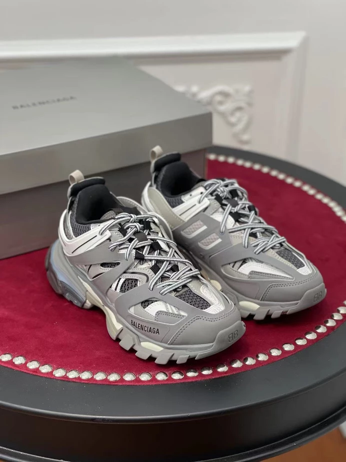 BALENCIAGA TRACK SNEAKER – BLA129