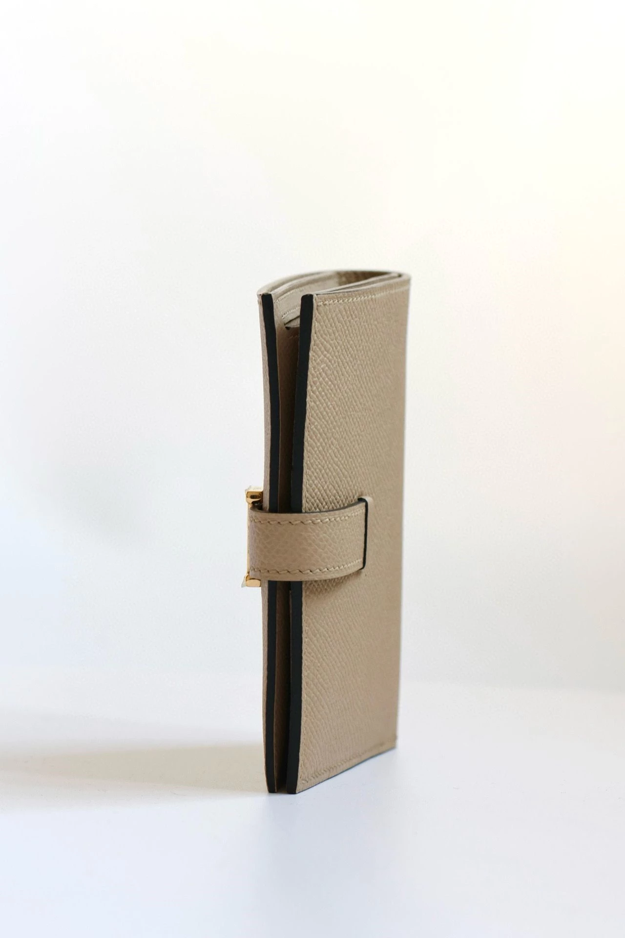 Hermes Bearn Compact Handmade Wallet in Trench Epsom Calfskin – HW138