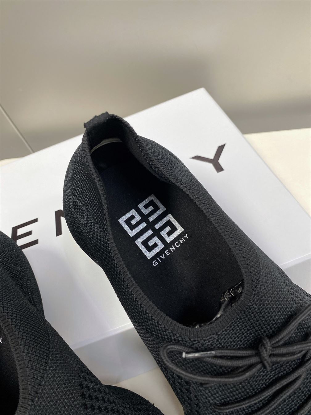 GIVENCHY TK-360 SNEAKERS IN KNIT – GVC007