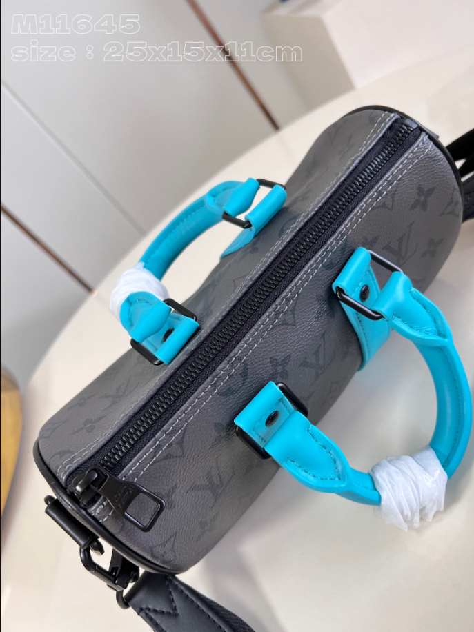 Louis Vuitton Keepall Bandoulière 25 Bag Blue – LW131