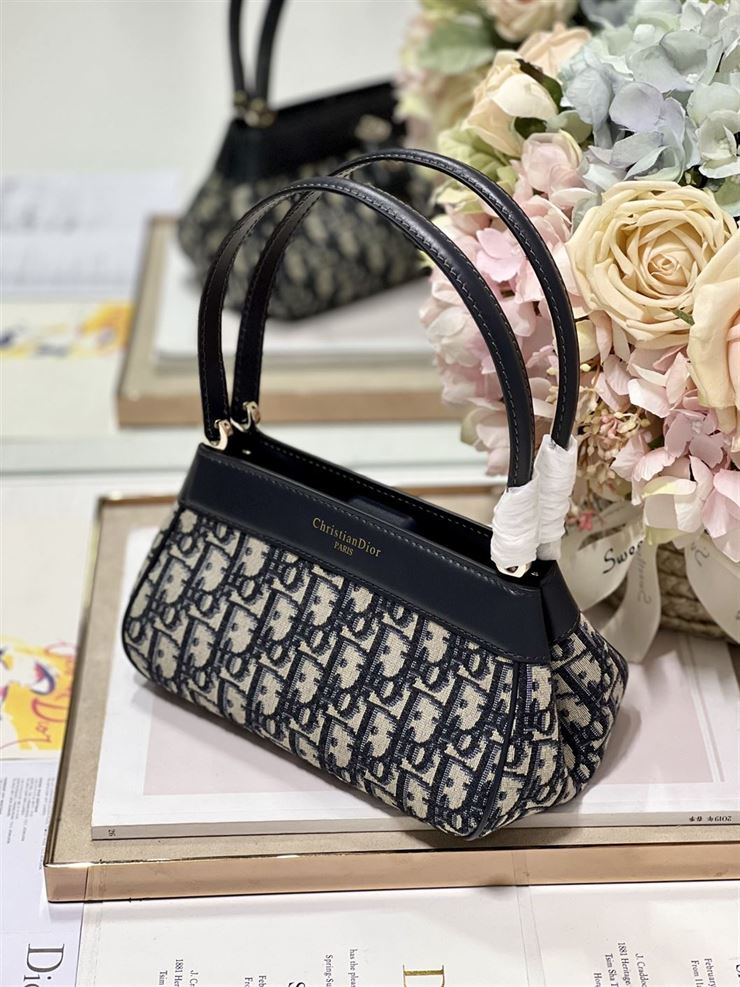 DIOR SMALL DIOR KEY BAG BLUE OBLIQUE JACQUARD – DOB022