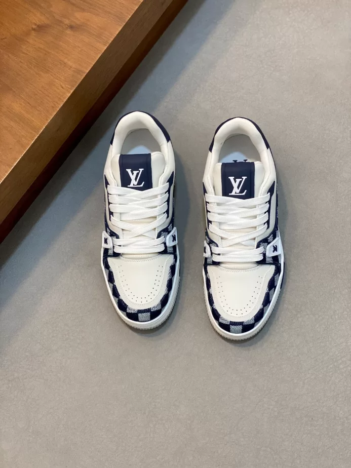LOUIS VUITTON TRAINER SNEAKER – LVS244