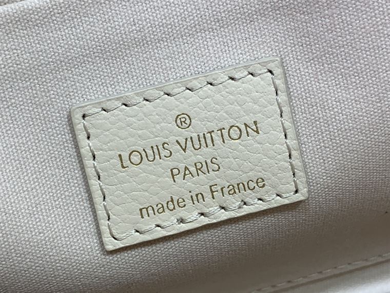 LOUIS VUITTON FELICIE POCHETTE MONOGRAM EMPREINTE LEATHER – LW125