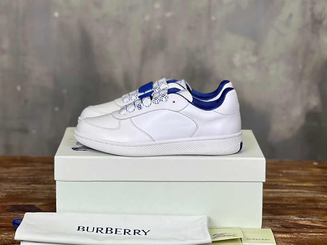BURBERRY LEATHER TERRACE SNEAKERS – BBR086