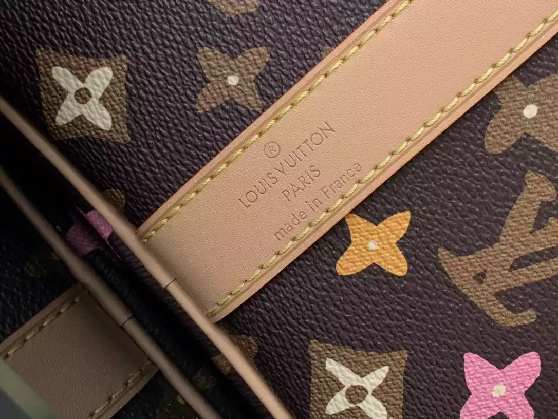 LV Keepall Bandoulière 50 Bag in Chocolate Monogram Craggy Coated Canvas – LW176