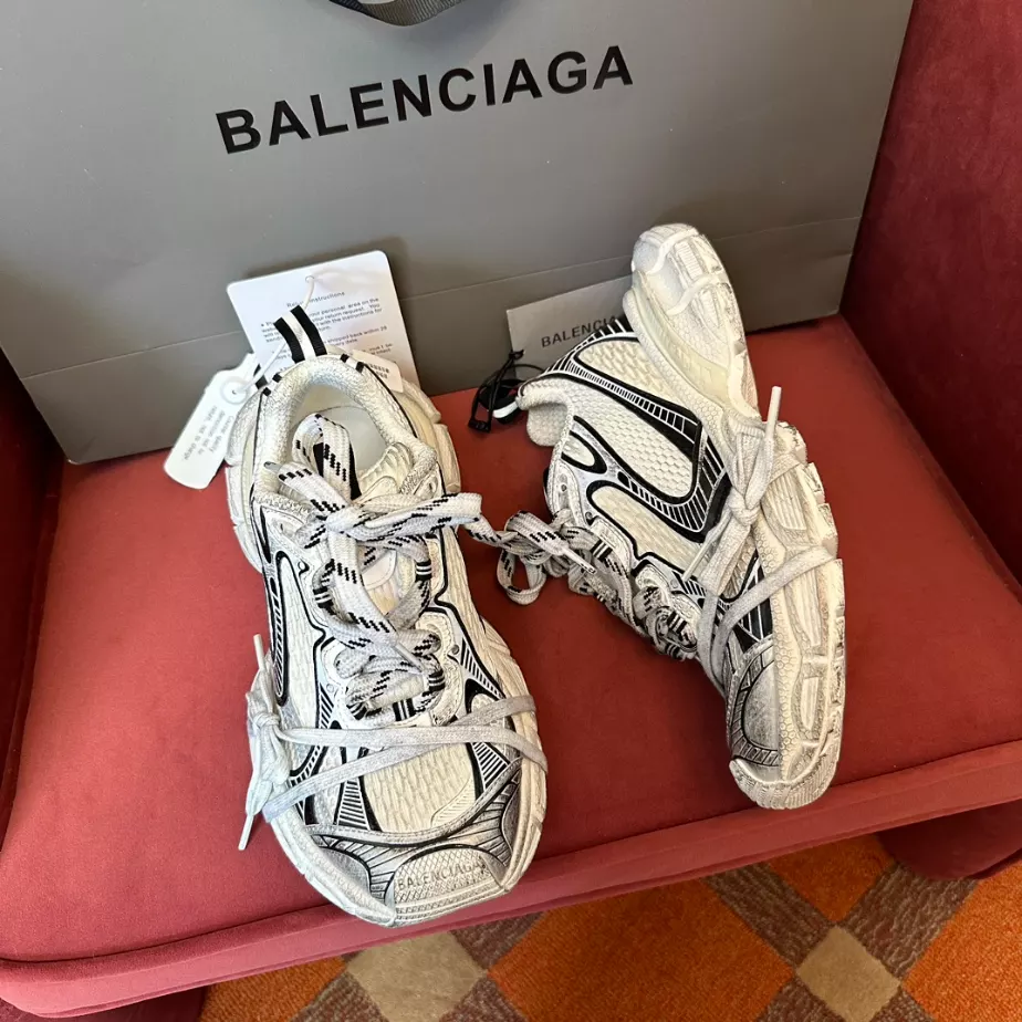 BALENCIAGA MEN’S 3XL SNEAKER – BLA097