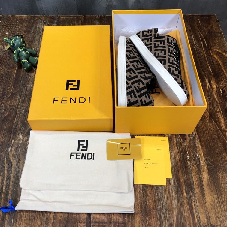 FENDI SNEAKERS BROWN FABRIC LOW-TOPS – FDS007