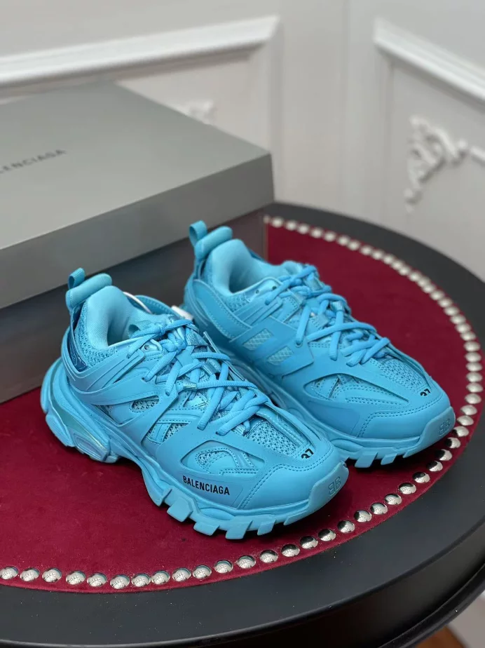 BALENCIAGA TRACK SNEAKER – BLA124