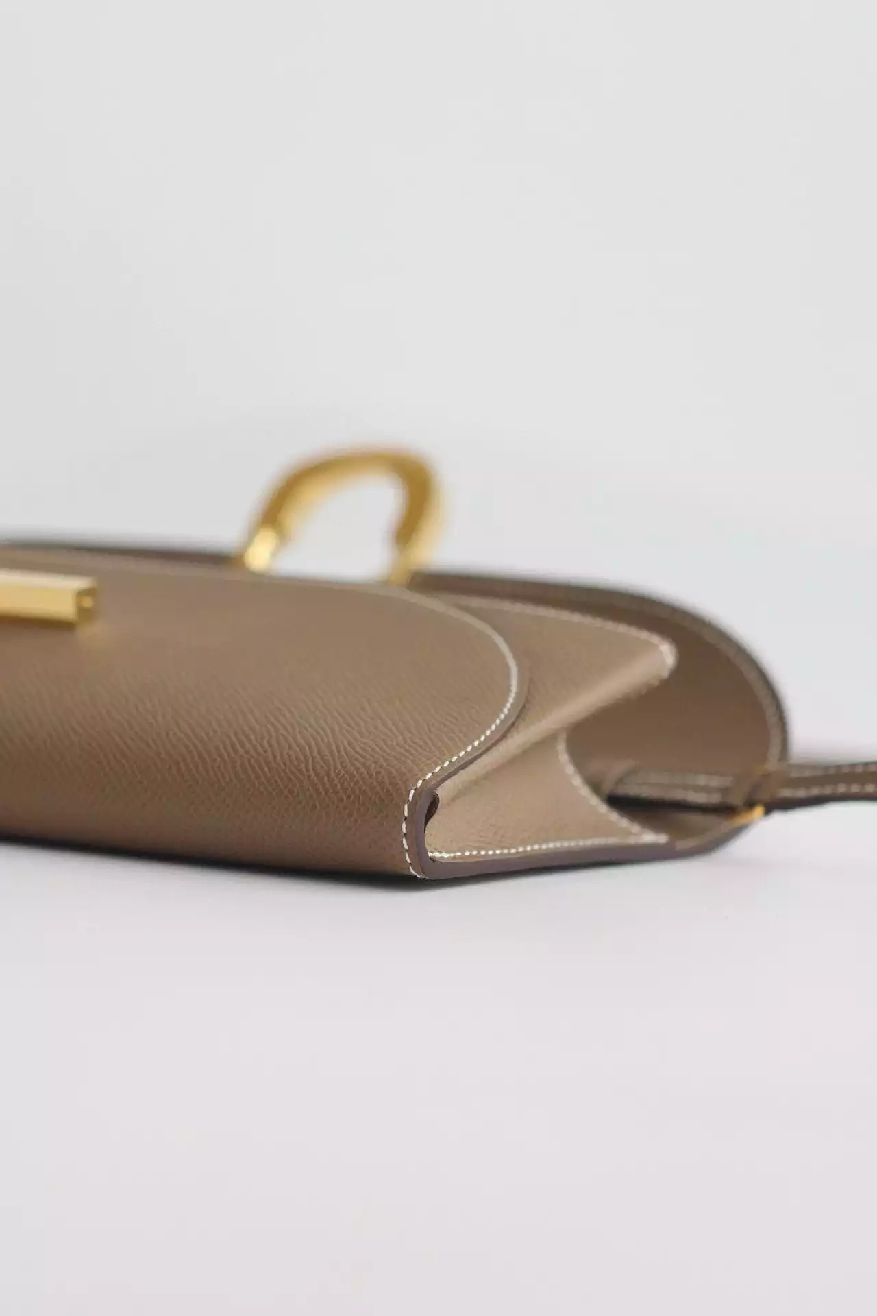 Hermes Maillon To Go Wallet in Taupe Epsom Calfskin – HW176