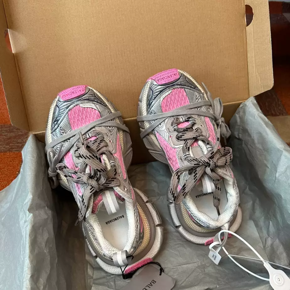 BALENCIAGA WOMEN’S 3XL SNEAKER – BLA102