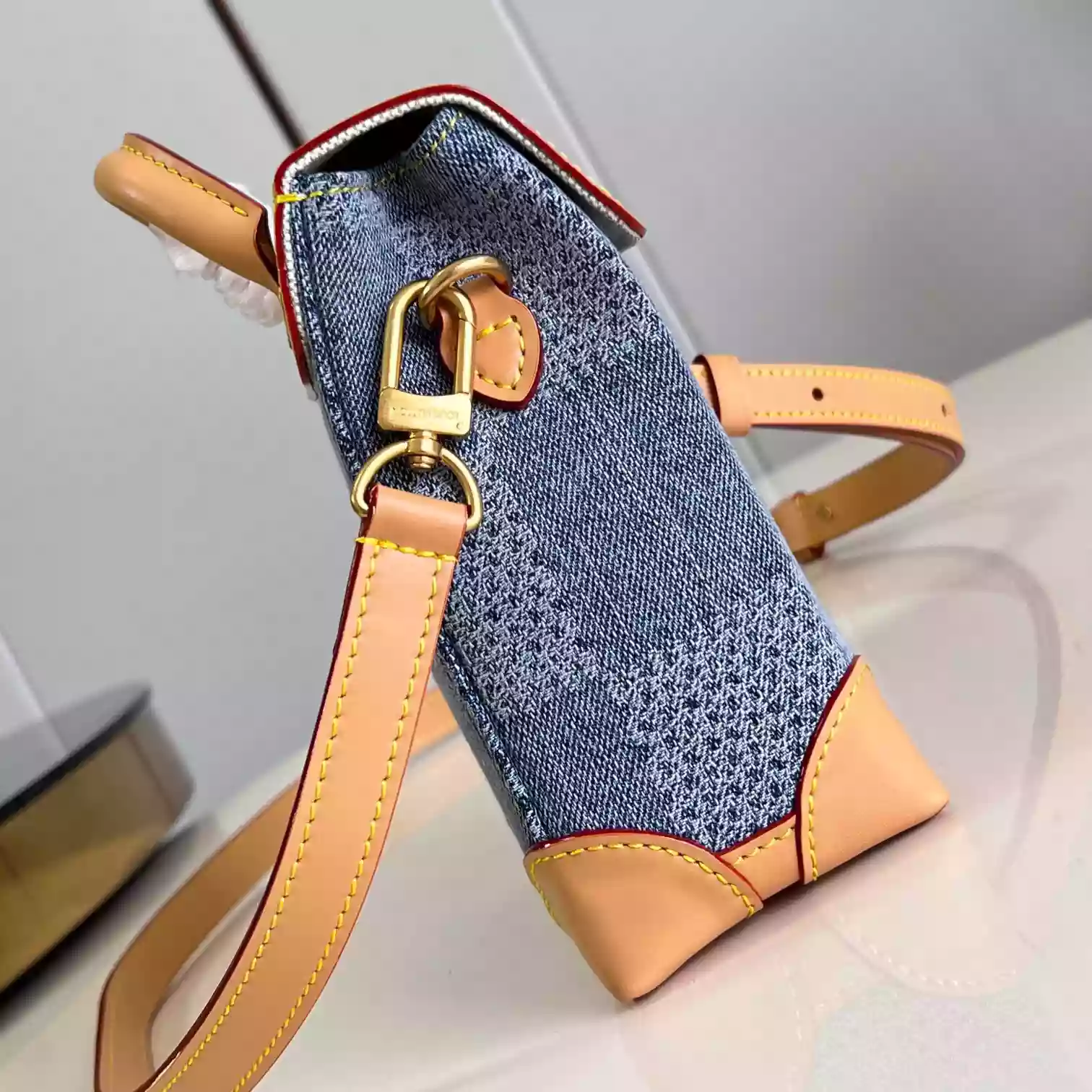 NANO STEAMER BLUE DAMIER DENIM 3D N40751 – LW443