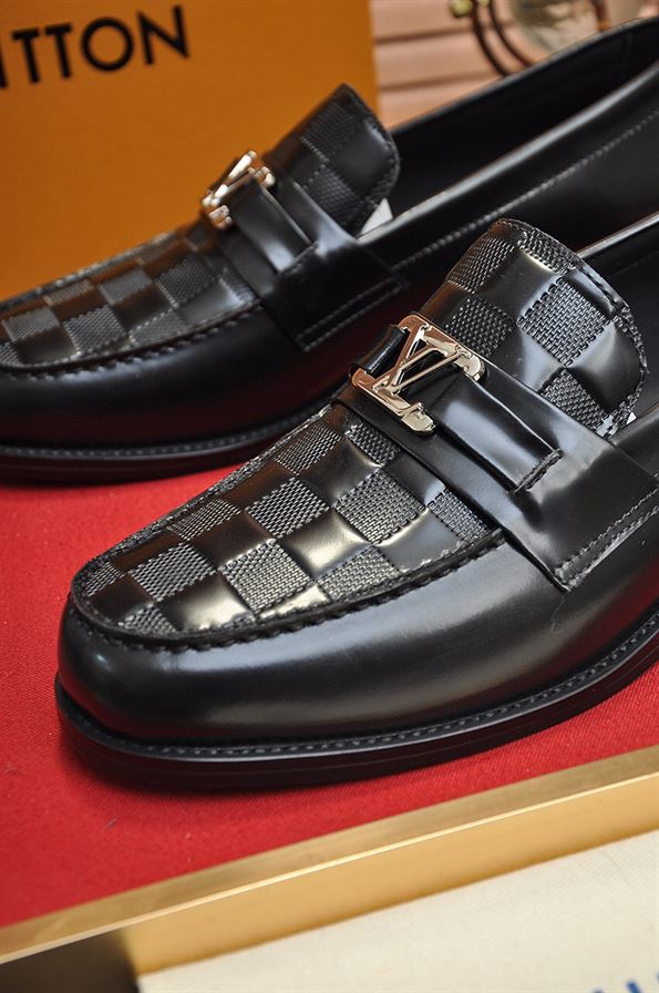 LOUIS VUITTON MAJOR LOAFER – VL015