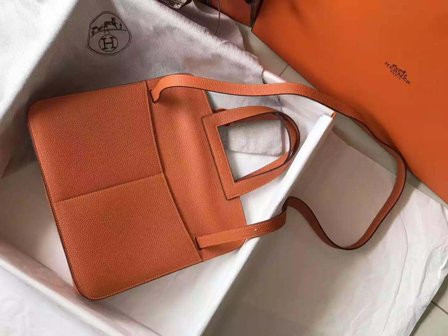 Hermes Halzan 31cm Bag In Orange Clemence Leather – HW096