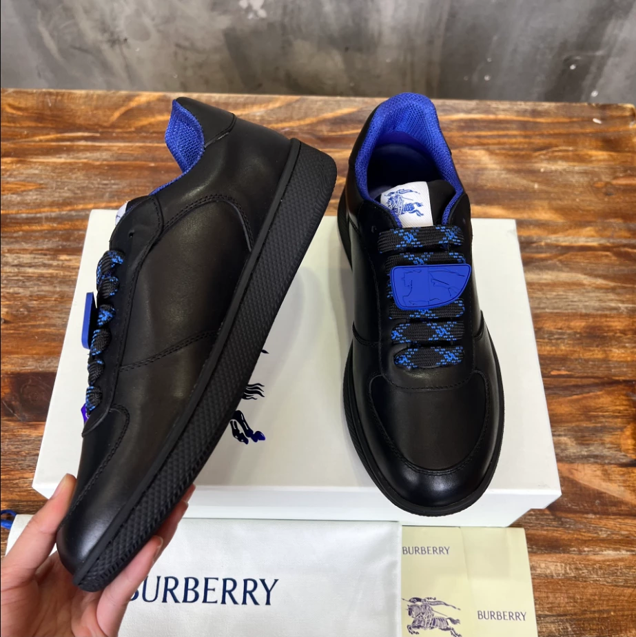 BURBERRY LEATHER TERRACE SNEAKERS – BBR085