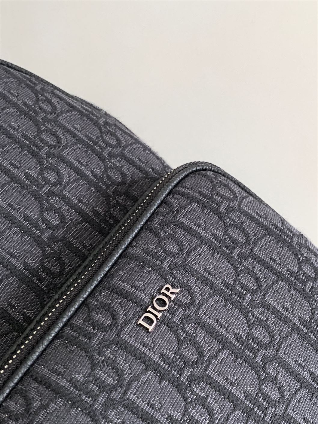 DIOR MINI RIDER SLING BAG – DIO043