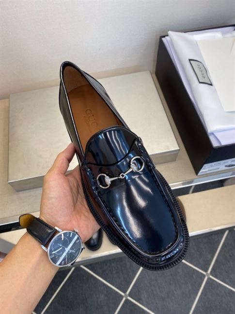 GUCCI HORSEBIT LEATHER LOAFER – GL044