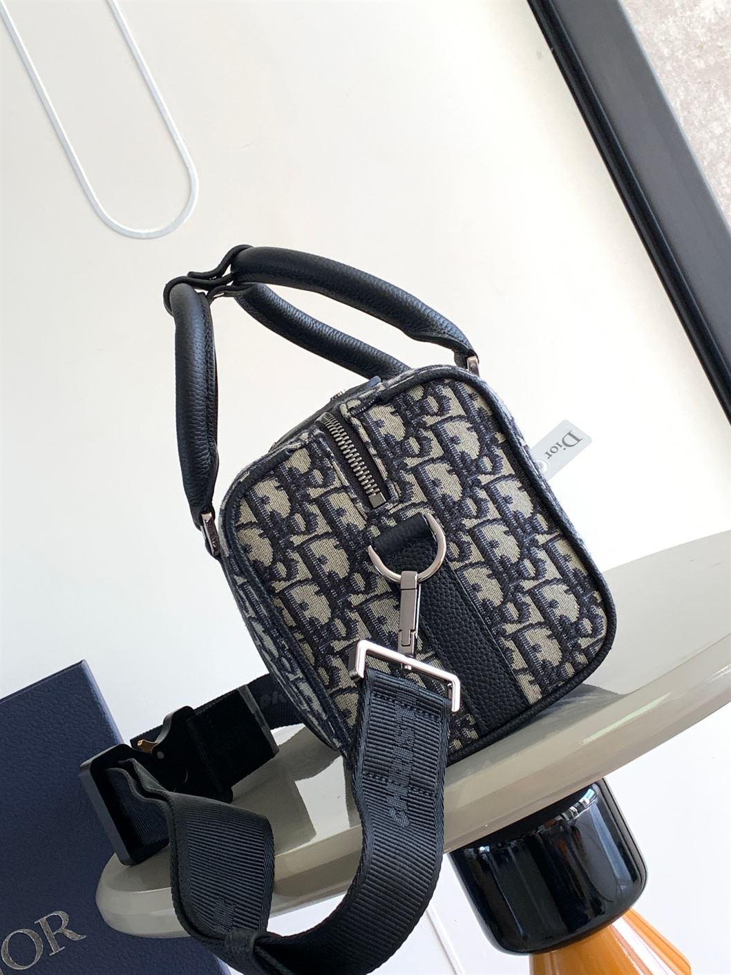 DIOR LINGOT 26 BAG BEGIN AND BLACK DIOR OBLIQUE JACQUARD – DIO045
