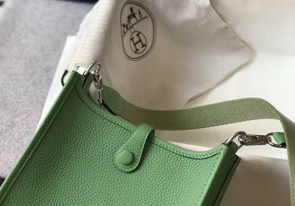 Hermes Evelyne III TPM Bag In Vert Criquet Clemence Leather – HW055