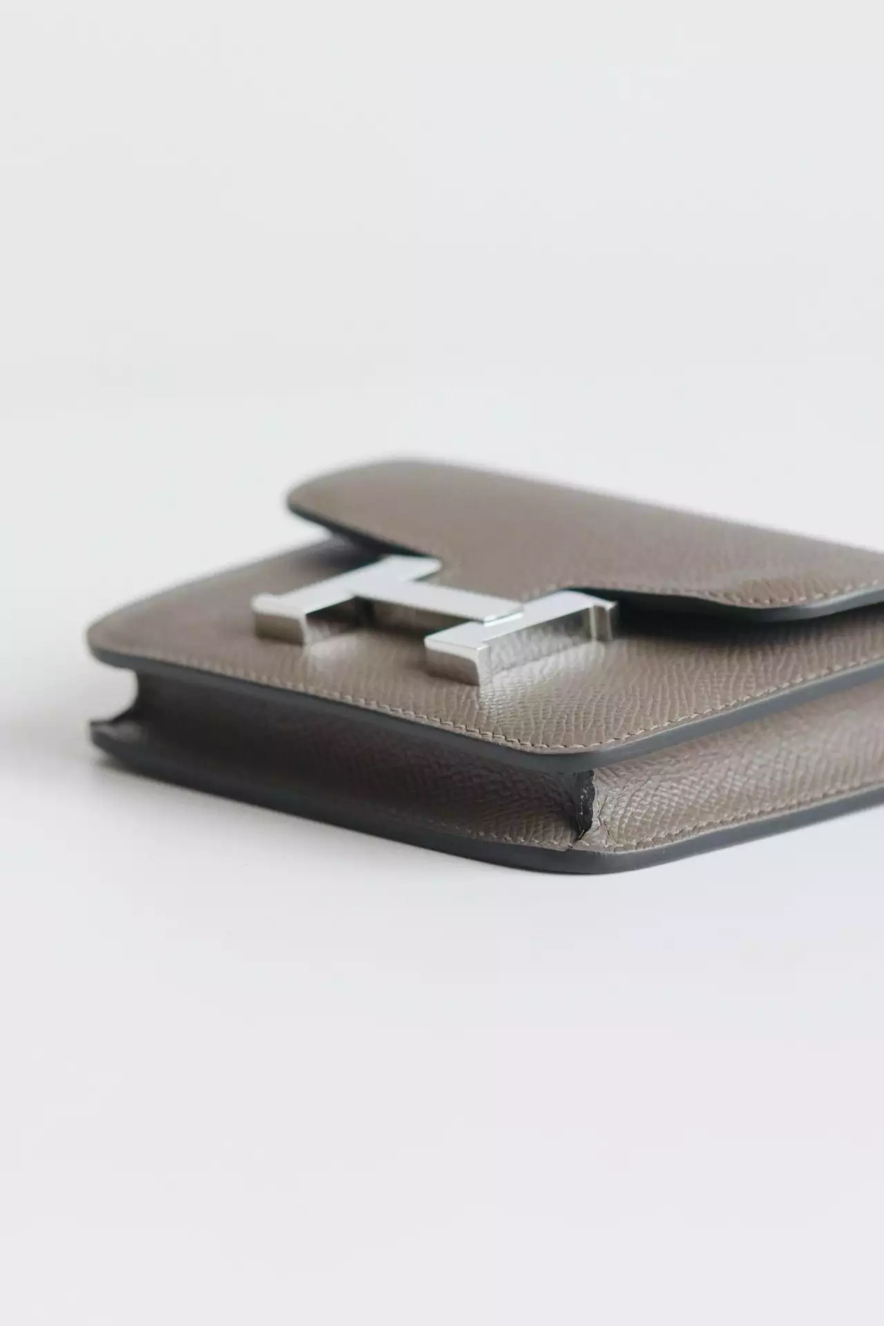 Hermes Constance Slim Wallet in Etain Epsom Calfskin – HW159