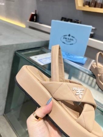 PRADA FLATFORM SANDALS IN BEIGE QUILTED NAPPA LEATHER – PSD042