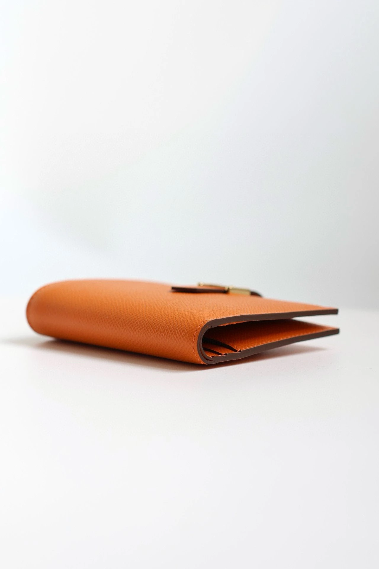 Hermes Bearn Compact Handmade Wallet in Orange Epsom Calfskin – HW149