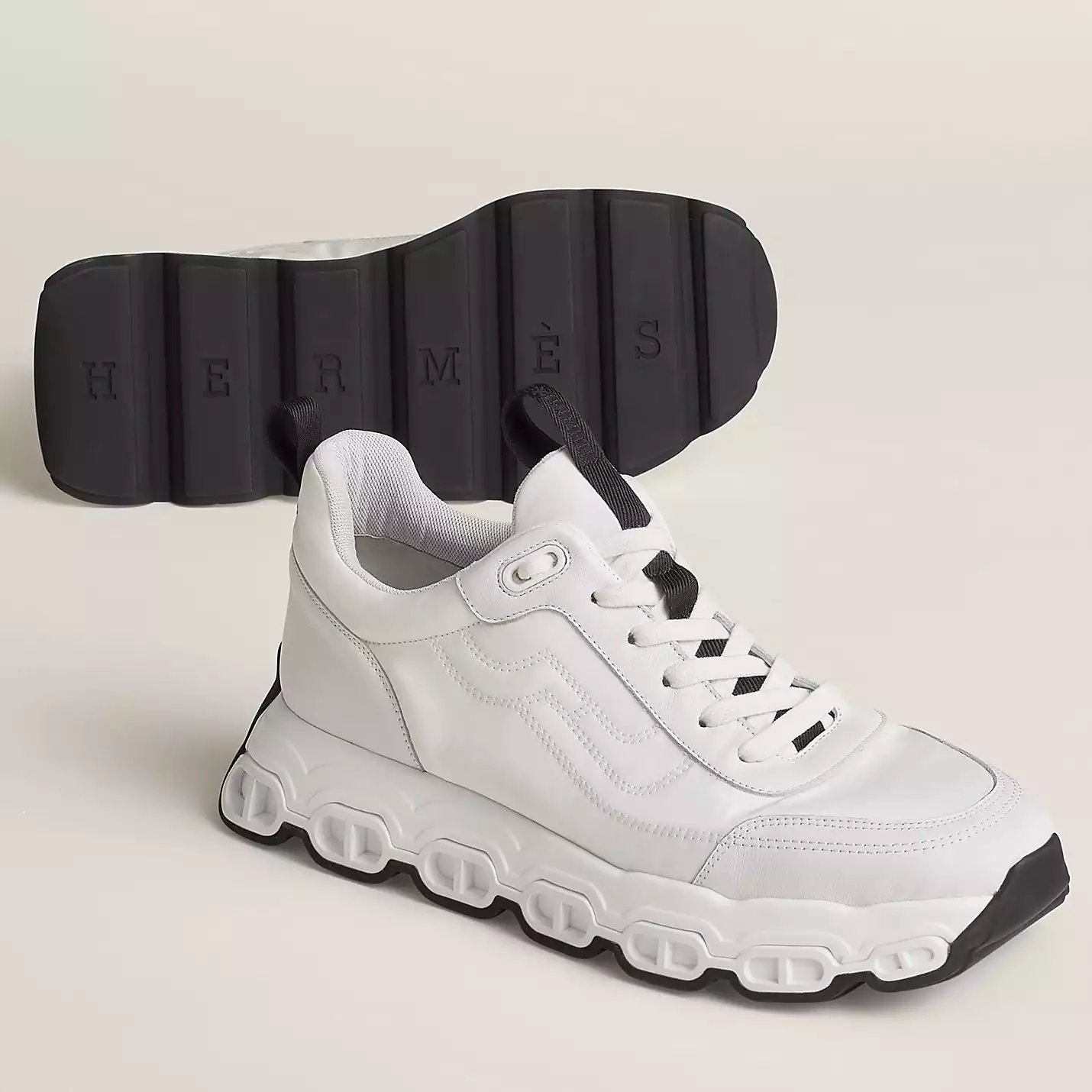 Hermes Men’s Impulse Sneakers in White Fabric and Leather – HM017