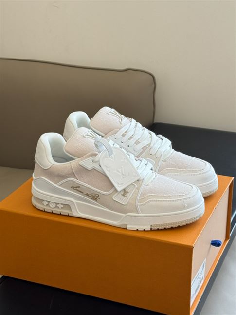 LOUIS VUITTON LV TRAINER SNEAKER – LVS173