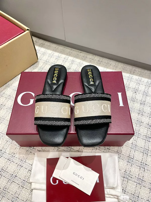 GUCCI WOMEN’S SLIDE SANDAL – GSL075