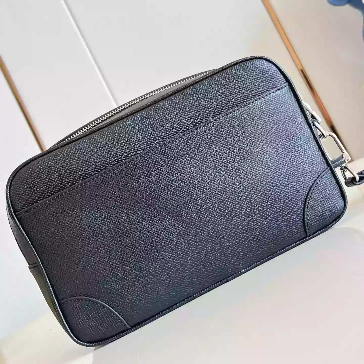 Pochette Kasai Bag in Black M30939- LW228