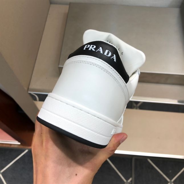 PRADA DOWNTOWN LEATHER SNEAKERS – PRS053