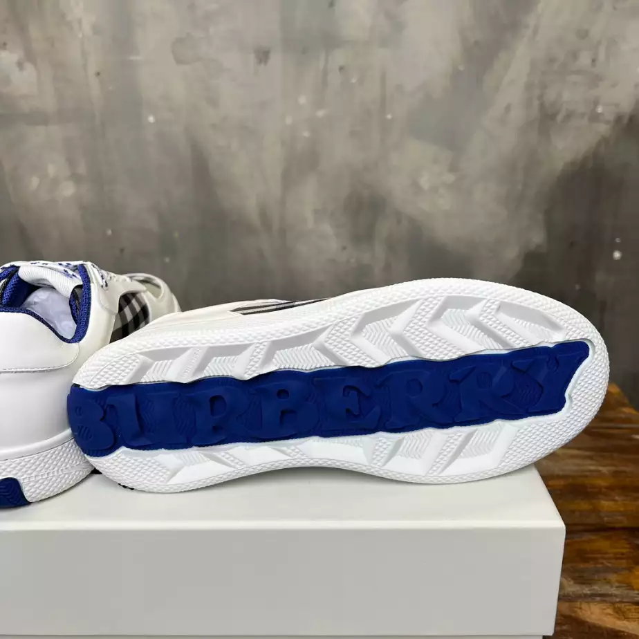 BURBERRY LEATHER AND CHECK TERRACE SNEAKERS – BBR082