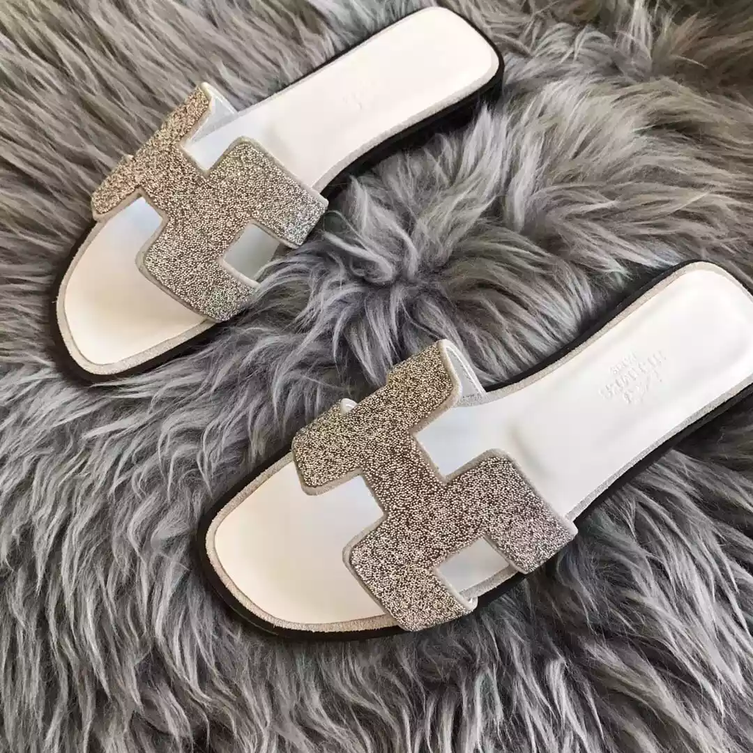 HERMES ORAN SLIDE SANDALS IN WHITE SUEDE WITH CRYSTAL – HMSD109