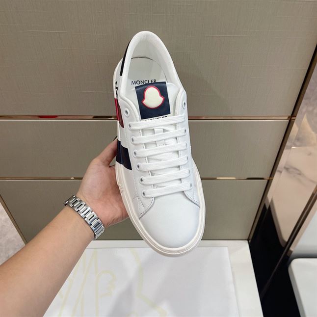 MONCLER MONTPELLIER STRIPED LOGO-PRINT SNEAKERS – MCS005