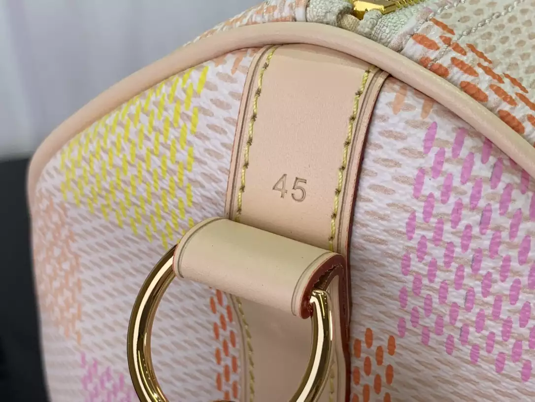 LV Keepall Bandoulière 45 in Peach Damierlicious Coated Canvas – LW180