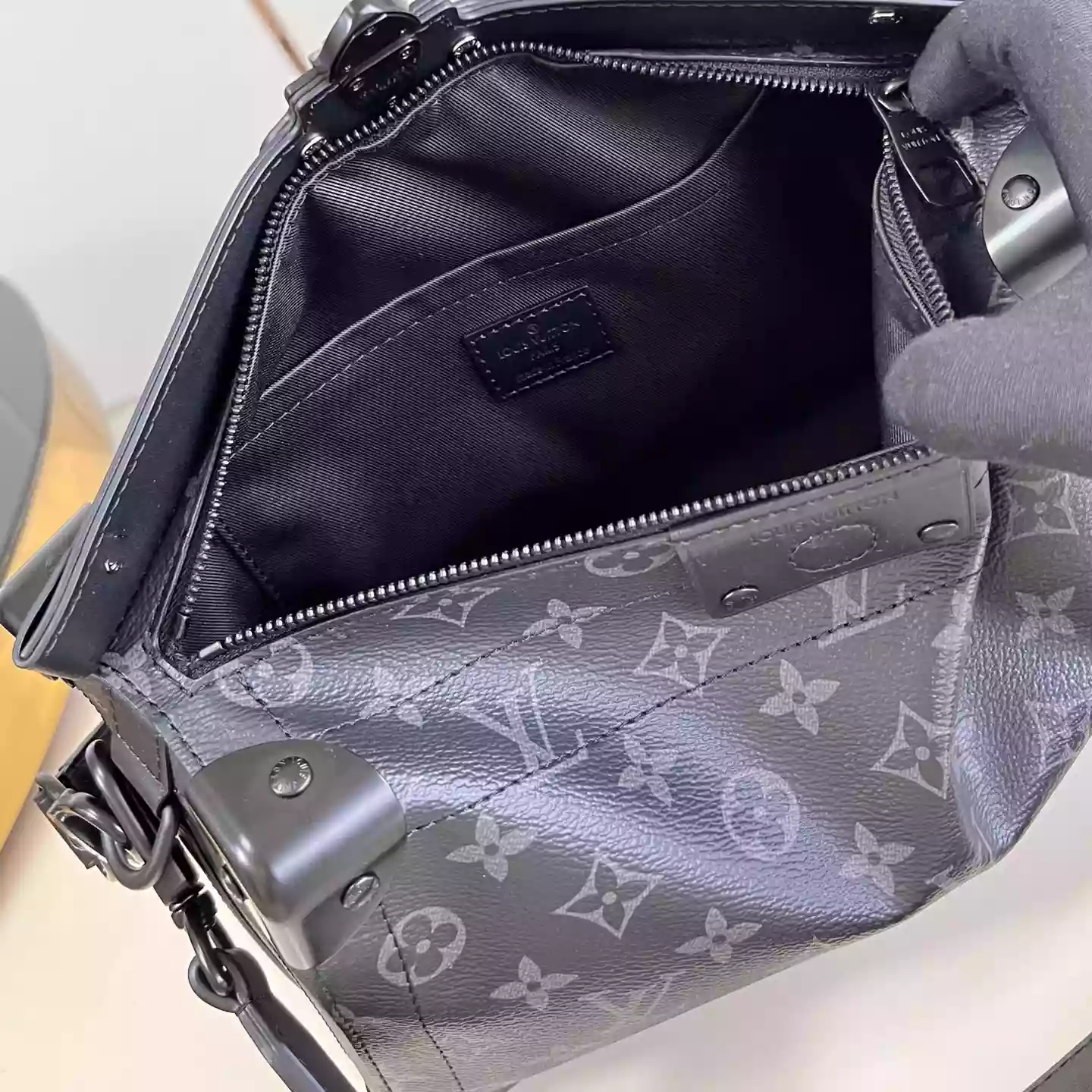 SOUL TRUNK EAST WEST BLACK MONOGRAM ECLIPSE CANVAS M11744 – LW441