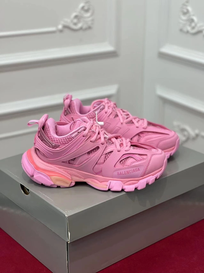 BALENCIAGA TRACK SNEAKER – BLA125