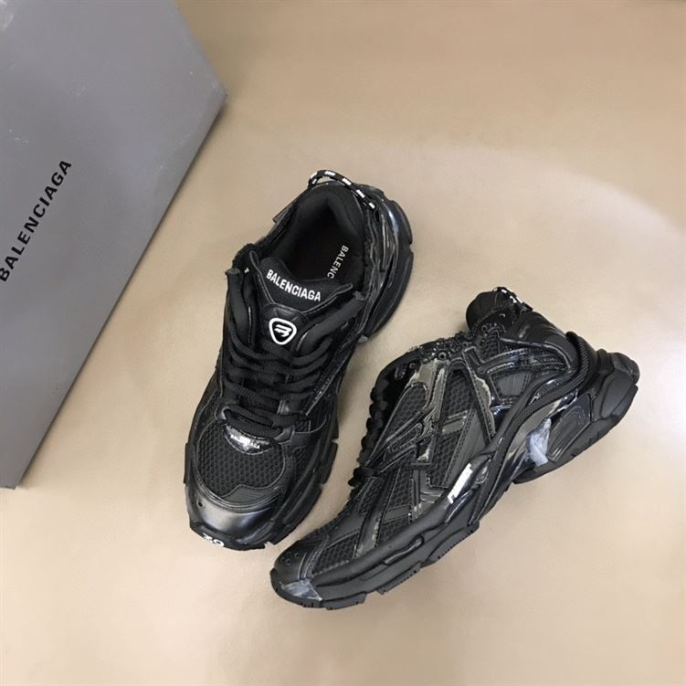 BALENCIAGA RUNNER SNEAKERS IN BLACK – BLA007