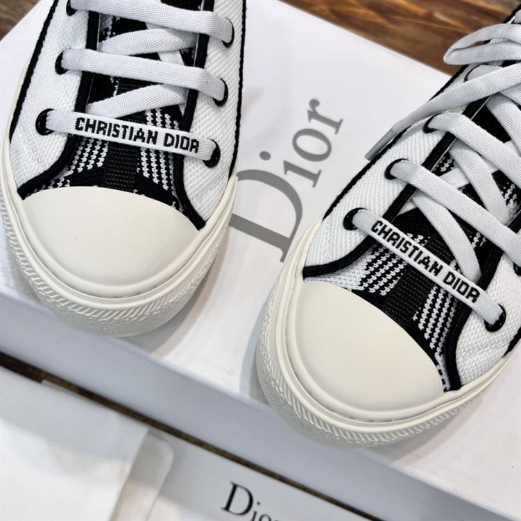 DIOR WALK’N’DIOR SNEAKER – DO122