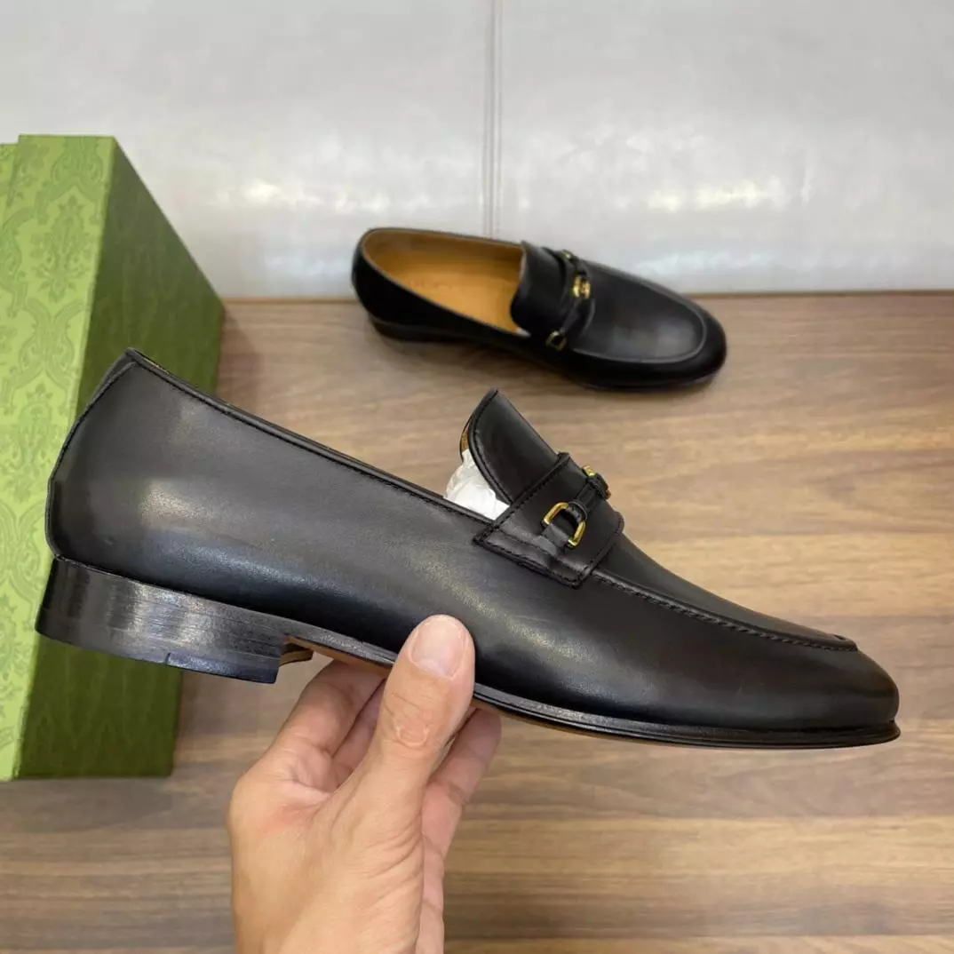 MEN’S LOAFERS WITH INTERLOCKING G – GL111