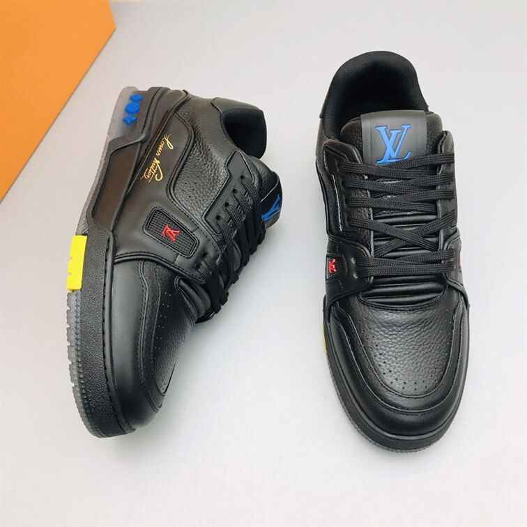 LOUIS VUITTON TRAINER SNEAKER – LVS127
